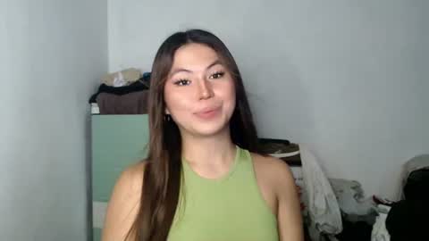 Nikki  online show from April 28, 2026, 9:31 pm