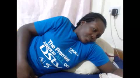 RAYLAH online show from March 5, 2026, 12:06 am