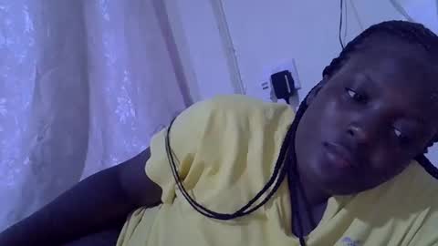 RAYLAH online show from May 2, 2026, 6:13 pm