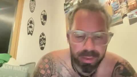 letmedoo2 online show from October 29, 2025, 7:26 pm