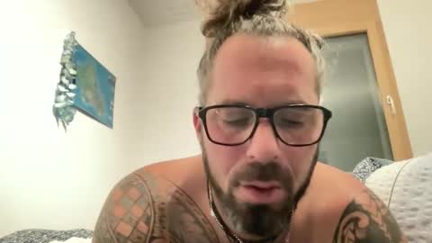 letmedoo2 online show from December 13, 2025, 10:48 pm