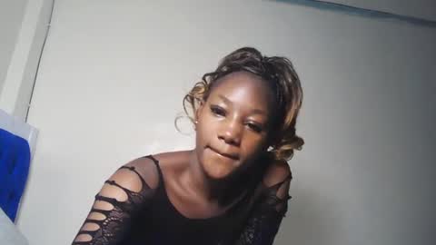 Snapshot of hot_sexxxy_girl chatting on July 20, 2026, 2:15 am Milly online show from July 20, 2026, 2:15 am
