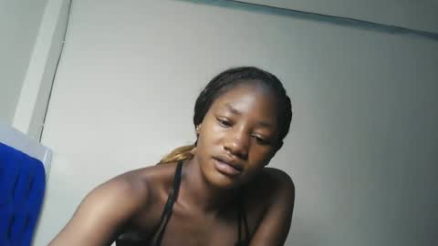 Snapshot of hot_sexxxy_girl chatting on July 27, 2026, 12:50 am Milly online show from July 27, 2026, 12:50 am