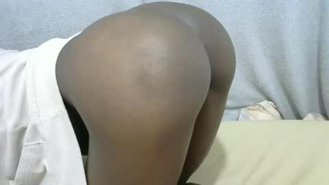 Snapshot of hot_shayla chatting on June 10, 2026, 11:46 pm esiiii online show from June 10, 2026, 11:46 pm