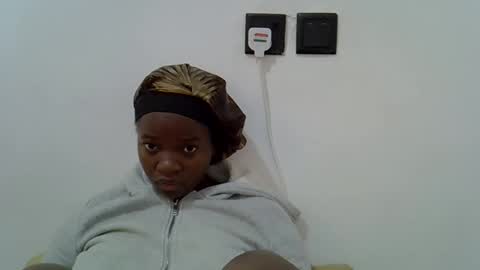 Snapshot of hot_shree chatting on May 18, 2026, 7:03 am bleiz online show from May 18, 2026, 7:03 am