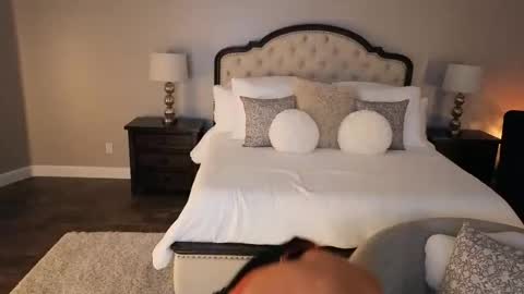 Snapshot of hot_wife_amber chatting on May 22, 2026, 3:35 am Hot Wife hotwife sexy new milf highclass brunette bigboobs natural mature online show from May 22, 2026, 3:35 am