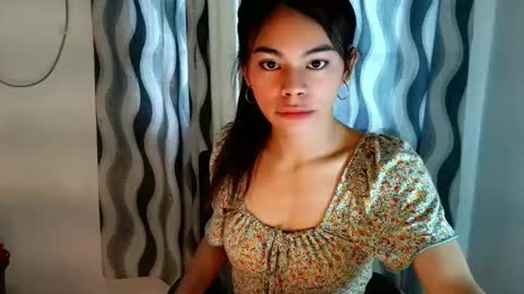 Snapshot of hot_yanna143 chatting on April 17, 2026, 8:17 am Yanna online show from April 17, 2026, 8:17 am