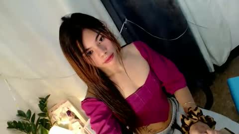 Snapshot of hot_yanna143 chatting on April 19, 2026, 3:11 pm Yanna online show from April 19, 2026, 3:11 pm