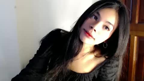 Snapshot of hot_yanna143 chatting on May 3, 2026, 2:17 am Yanna online show from May 3, 2026, 2:17 am