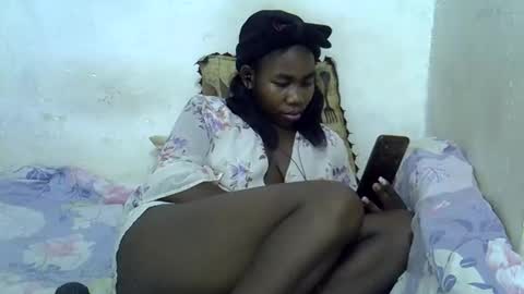 hotagrace online show from December 22, 2025, 7:16 am