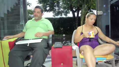 hotandfierylatinos online show from May 6, 2026, 10:42 am