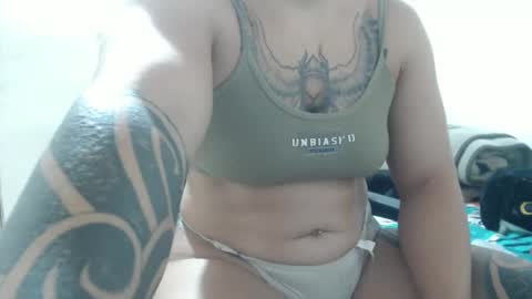 Snapshot of hotandpower10 chatting on December 13, 2024, 11:17 pm Hot and PowerHOPE U MISS ME online show from December 13, 2024, 11:17 pm