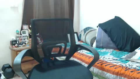 Snapshot of hotandpower10 chatting on December 27, 2024, 8:13 am Hot and PowerHOPE U MISS ME online show from December 27, 2024, 8:13 am