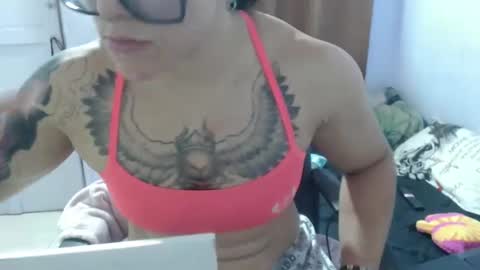 Snapshot of hotandpower10 chatting on February 14, 2026, 5:04 am Hot and PowerHOPE U MISS ME online show from February 14, 2026, 5:04 am