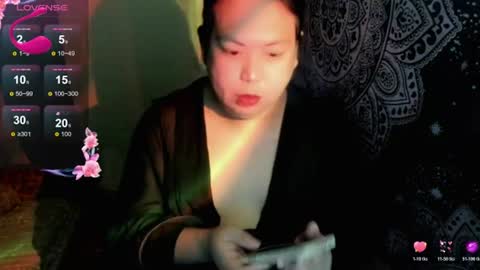 Snapshot of hotasian_mama chatting on July 19, 2026, 9:57 am Grace online show from July 19, 2026, 9:57 am