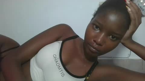 Snapshot of hotbabbee chatting on June 15, 2026, 5:20 am love online show from June 15, 2026, 5:20 am