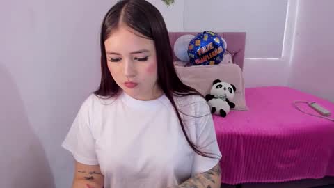 Snapshot of hotbbcwife chatting on October 15, 2025, 5:57 pm lesly and ander online show from October 15, 2025, 5:57 pm