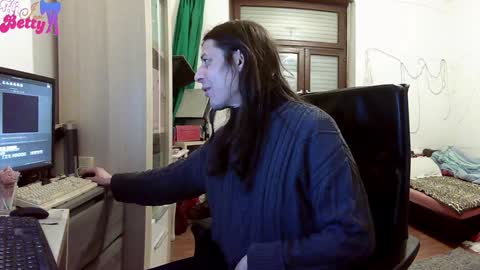 Snapshot of hotbettybellucci chatting on January 29, 2025, 7:43 pm Betty Bellucci online show from January 29, 2025, 7:43 pm