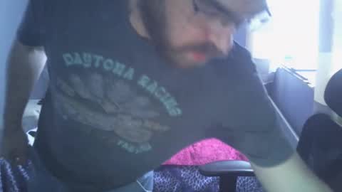 Snapshot of hotboyron chatting on December 9, 2024, 12:40 pm hotboyron online show from December 9, 2024, 12:40 pm