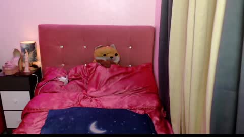 Snapshot of hotbunny_12 chatting on December 26, 2024, 9:47 pm Kylie online show from December 26, 2024, 9:47 pm