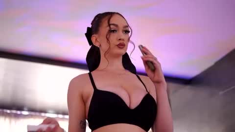 Anais online show from July 3, 2026, 8:54 am