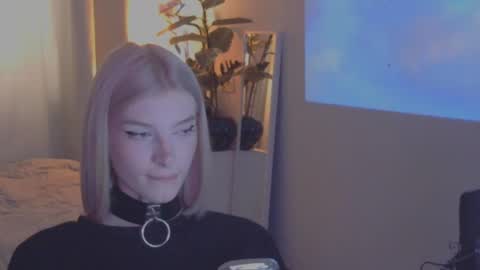 hotchubently online show from March 4, 2025, 9:07 am