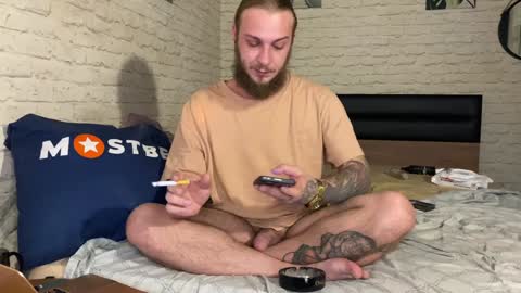 Snapshot of hotcoupleee2020 chatting on December 7, 2024, 1:29 pm YounHotCouple online show from December 7, 2024, 1:29 pm