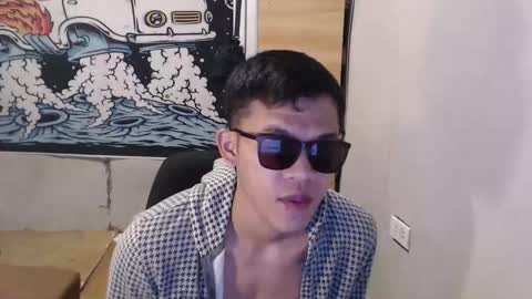 hotcuteasianxx online show from January 5, 2026, 7:39 pm