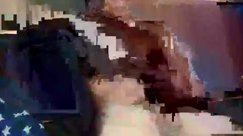 Snapshot of hotdaddy_35 chatting on April 25, 2026, 5:32 pm hotdaddy_35 online show from April 25, 2026, 5:32 pm