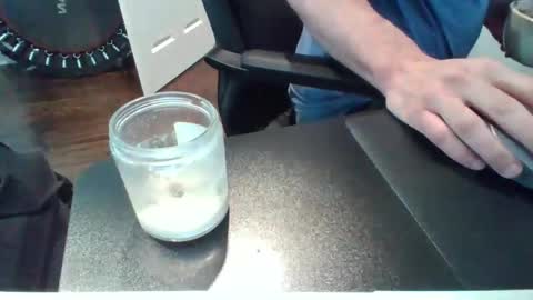 hotdog1124 online show from March 12, 2026, 12:00 pm