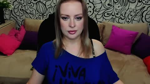 Snapshot of hotdreamhere chatting on May 11, 2026, 10:21 am Alice online show from May 11, 2026, 10:21 am