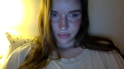Snapshot of hoteffy chatting on June 3, 2026, 9:09 pm effy online show from June 3, 2026, 9:09 pm