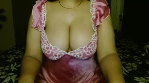 Snapshot of hoteliza6 chatting on September 24, 2025, 4:32 pm Eliza i dont show face in any show online show from September 24, 2025, 4:32 pm