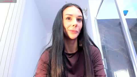 hotfallingdevil online show from September 13, 2025, 10:26 am