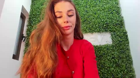 hotfallingdevil online show from April 30, 2026, 5:25 am
