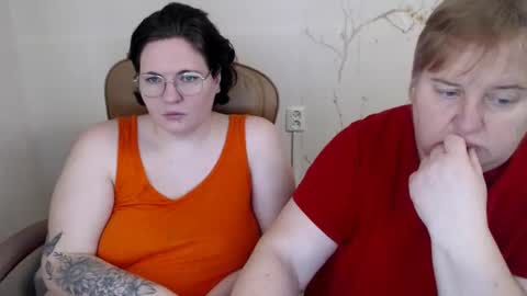 Snapshot of hotfiremommy chatting on January 30, 2025, 1:53 pm LimonkaFire online show from January 30, 2025, 1:53 pm