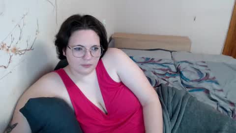 Snapshot of hotfiremommy chatting on February 3, 2025, 10:00 pm LimonkaFire online show from February 3, 2025, 10:00 pm