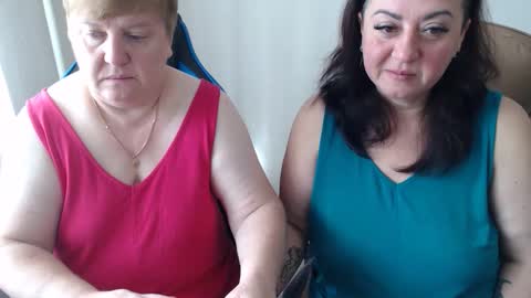 Snapshot of hotfiremommy chatting on October 5, 2025, 7:28 am LimonkaFire online show from October 5, 2025, 7:28 am