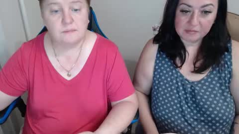 Snapshot of hotfiremommy chatting on October 5, 2025, 7:34 pm LimonkaFire online show from October 5, 2025, 7:34 pm