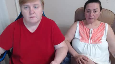 Snapshot of hotfiremommy chatting on November 9, 2025, 9:13 pm LimonkaFire online show from November 9, 2025, 9:13 pm