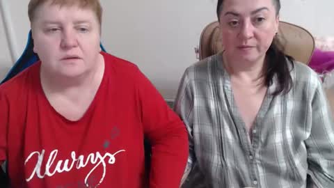 Snapshot of hotfiremommy chatting on December 4, 2025, 9:23 pm LimonkaFire online show from December 4, 2025, 9:23 pm