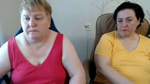 Snapshot of hotfiremommy chatting on June 15, 2026, 3:58 pm LimonkaFire online show from June 15, 2026, 3:58 pm