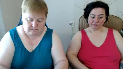Snapshot of hotfiremommy chatting on June 18, 2026, 8:25 am LimonkaFire online show from June 18, 2026, 8:25 am