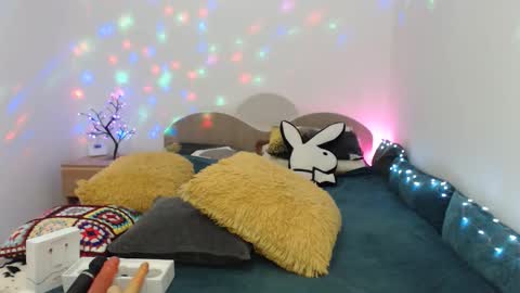 hotgirlkarina online show from November 9, 2025, 5:06 am