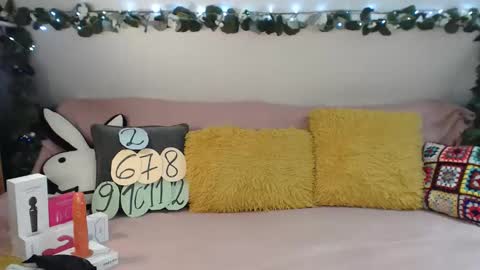 hotgirlkarina online show from April 11, 2026, 4:06 am