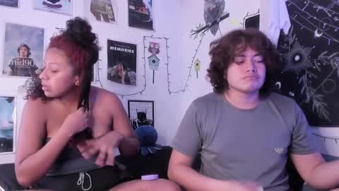 Sam and Nico online show from September 19, 2025, 4:51 pm