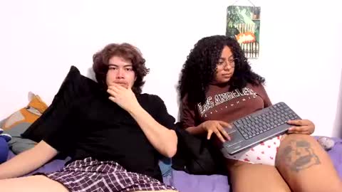 Sam and Nico online show from July 7, 2026, 3:53 am