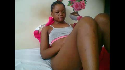 LOYCE online show from November 2, 2025, 11:18 pm