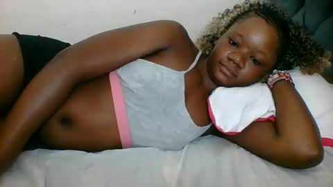 Snapshot of hotjeylee chatting on May 31, 2026, 1:03 am LOYCE online show from May 31, 2026, 1:03 am