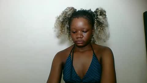 Snapshot of hotjeylee chatting on June 1, 2026, 12:45 am LOYCE online show from June 1, 2026, 12:45 am